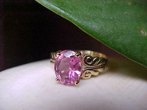 Pink tourmaline and gold ring